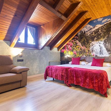 Hotel San Anton Benasque Zewnętrze zdjęcie